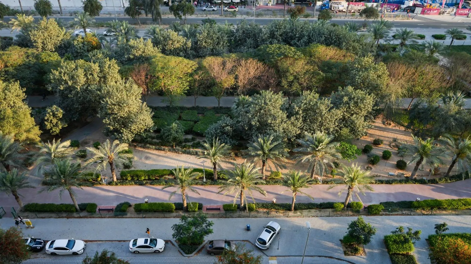 Beautuful 1Br Apartment Balcony Views Of Jvc Dubai Hotels & Parks
