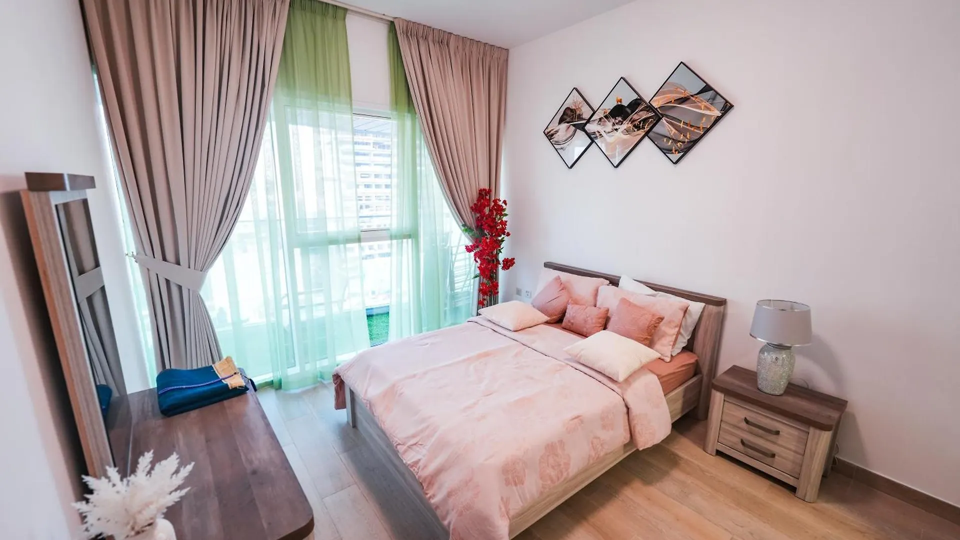 Beautuful 1Br Apartment Balcony Views Of Jvc Dubai Hotels & Parks