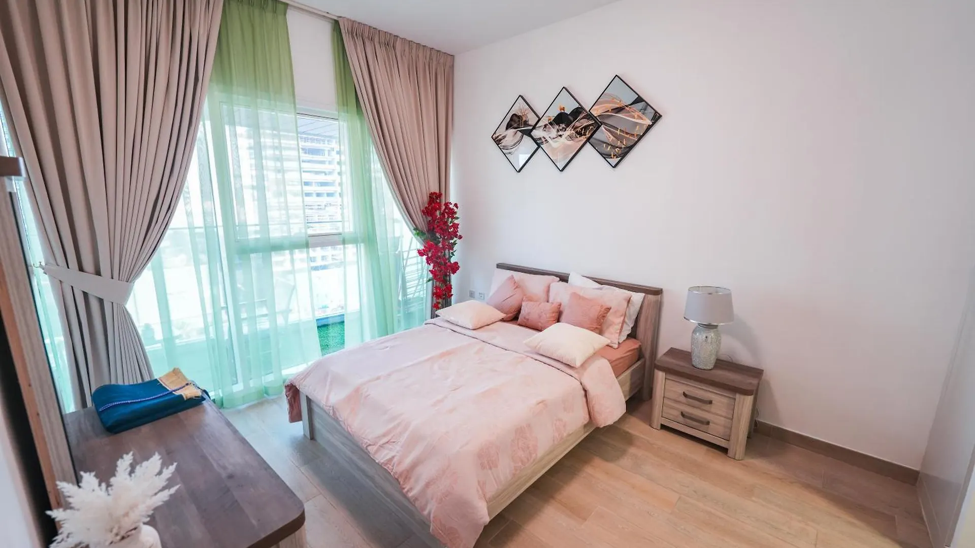 Beautuful 1Br Apartment Balcony Views Of Jvc Dubai Hotels & Parks
