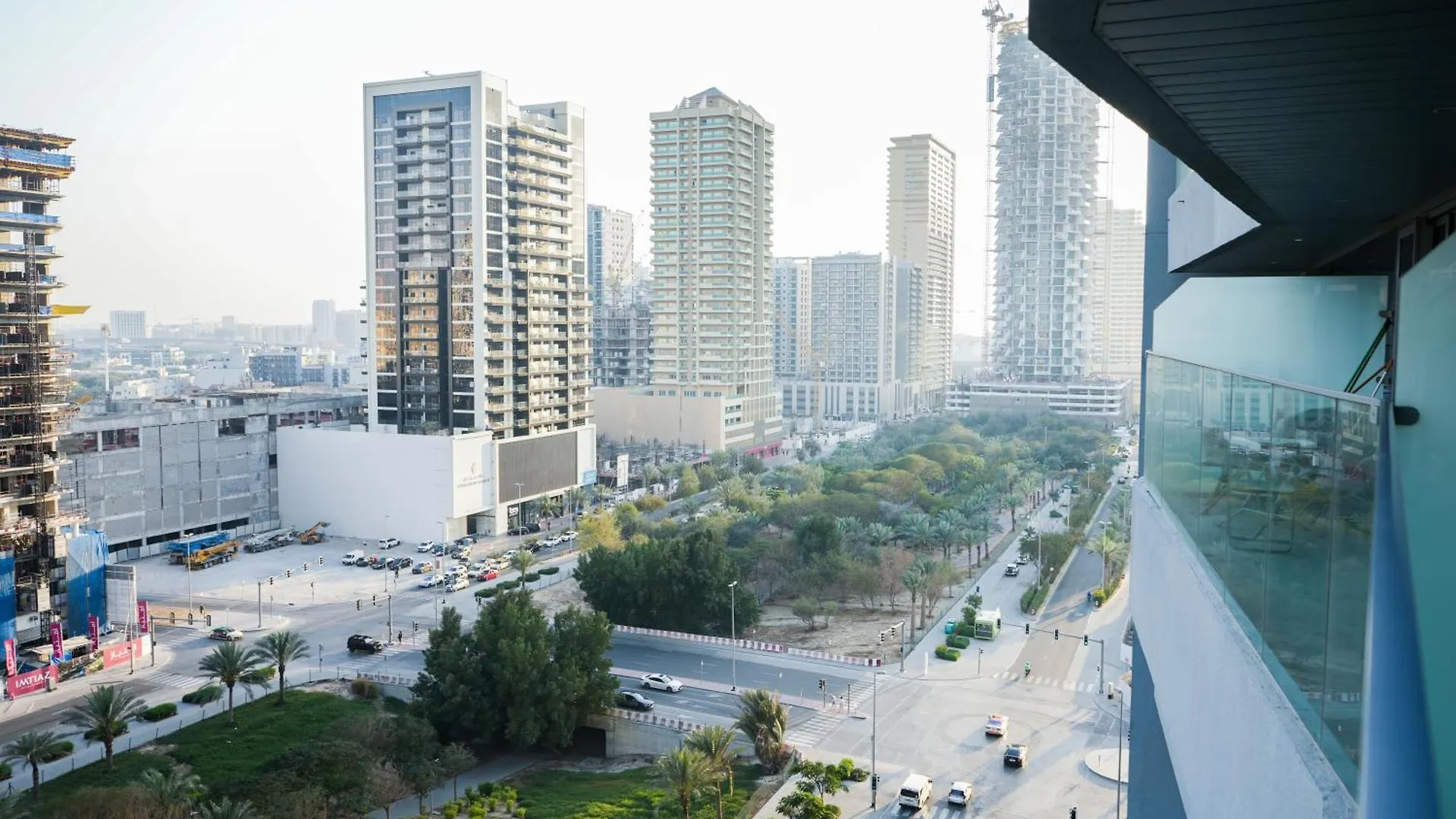 Beautuful 1Br Apartment Balcony Views Of Jvc Dubai Hotels & Parks